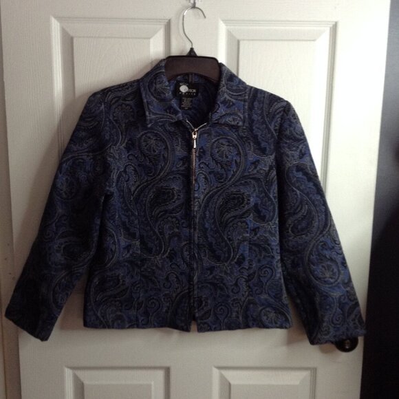 First Option 6P, Blazer, Textured, Paisley, full zipper, Eclectic Style, Autumn - Picture 1 of 4